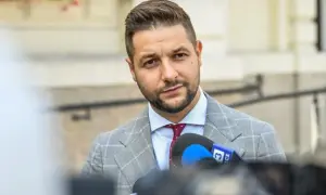 Patryk Jaki: kontrowersje, osiągnięcia i wpływ na polską politykę
