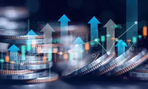Wzrost finansowania samorządów terytorialnych: stosy monet, wykresy wzrostu i strzałki w górę ilustrują, jak Polska 2050 chce zwiększyć finansowanie samorządów terytorialnych.