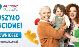 Program Aktywny Rodzic: Ruszyło Babciowe! Złóż wniosek na aktywnie-rodzic.gov.pl. Uśmiechnięte babcia, mama i dziecko.