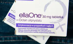 Pigułka dzień po ellaOne. Debata o ustawie o pigułce dzień po w Polsce 2050 budzi emocje, a dostępność antykoncepcji awaryjnej jest kluczowa.