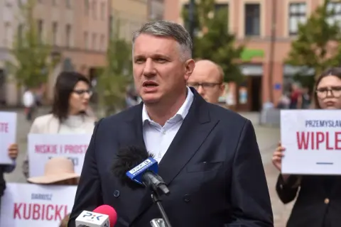 Politycy Konfederacji dyskutują o systemie emerytalnym. Czy chcą zlikwidować ZUS?