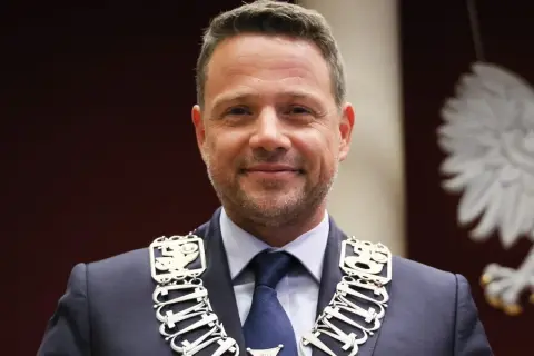 Ile zarabia prezydent Warszawy Rafał Trzaskowski? Zaskakujące kwoty!
