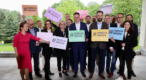 Politycy Koalicji Obywatelskiej i Trzeciej Drogi, mimo sporów wewnątrz rządu, prezentują wspólne hasła.