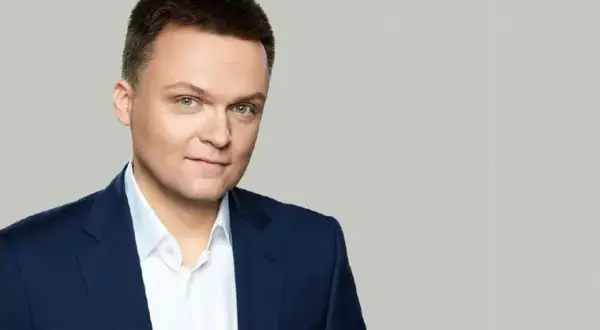 Kiedy urodził się Hołownia? Odkryj fascynującą historię jego życia