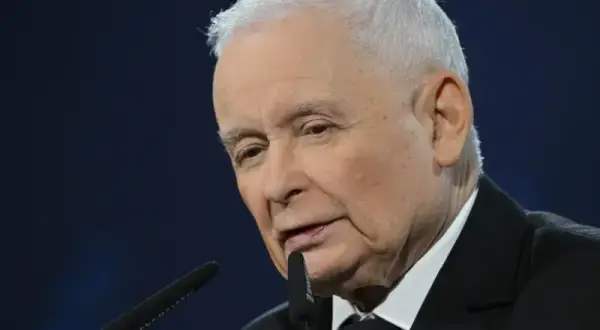 Jakie języki obce zna Jarosław Kaczyński i jak wpływają na jego politykę