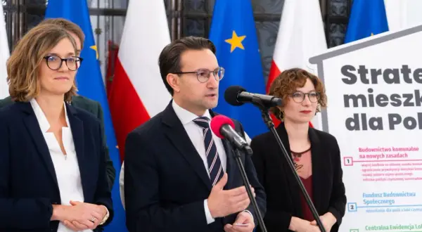 Lewica obiecuje budowę państwowych akademików dla studentów. Konferencja prasowa z przedstawicielami partii.