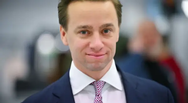 Krzysztof Bosak - skąd pochodzi i jakie są jego korzenie?
