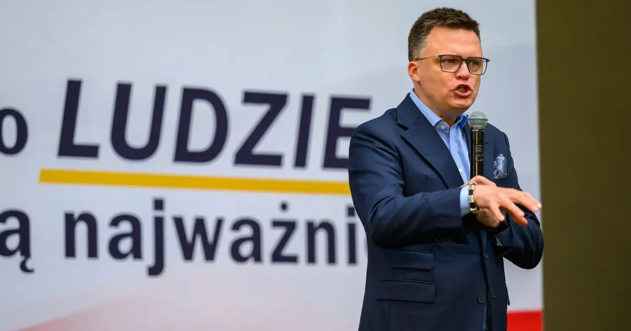 Szymon Hołownia przemawia, podkreślając, że "ludzie są najważniejsi". Jego start w wyborach prezydenckich realne szanse budzi nadzieję.