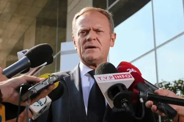 Zdjęcie Ile języków zna Tusk? Zaskakujące fakty o jego umiejętnościach językowych