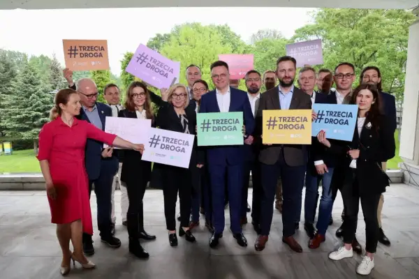 Politycy Koalicji Obywatelskiej i Trzeciej Drogi, mimo sporów wewnątrz rządu, prezentują wspólne hasła.