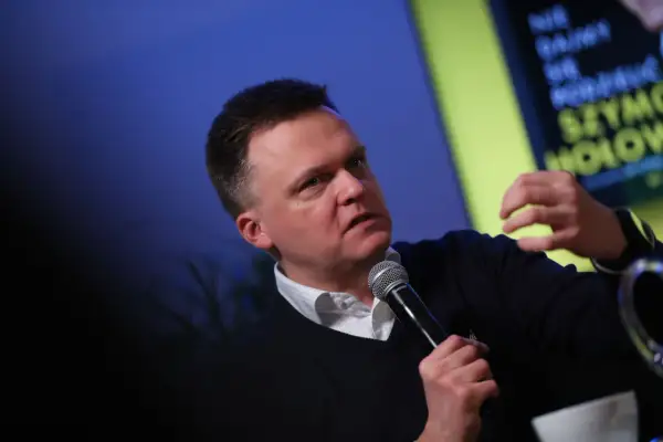 Szymon Hołownia mówi o tym, kto i jak finansuje partię Polska 2050.