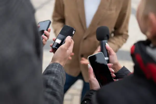 Wpływ mediów na współczesne kształtowanie opinii politycznej